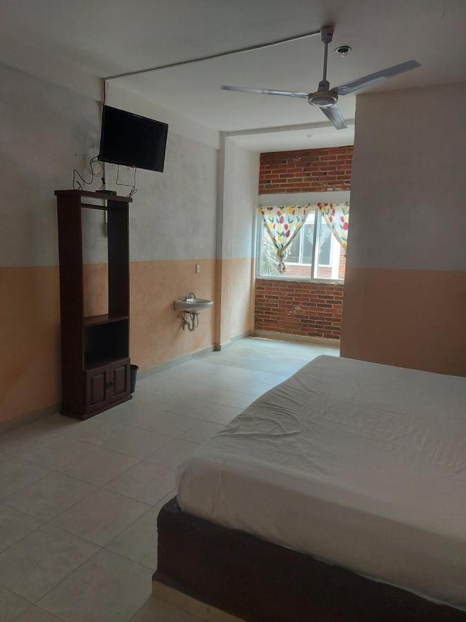 Auto Hotel Jardines De Amatitlan 库埃纳瓦卡 外观 照片