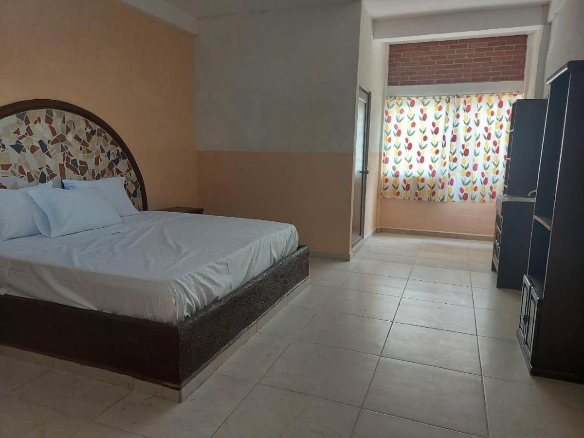 Auto Hotel Jardines De Amatitlan 库埃纳瓦卡 外观 照片
